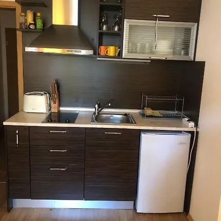 1 Bedroom By Pool At The Vineyards Apartment